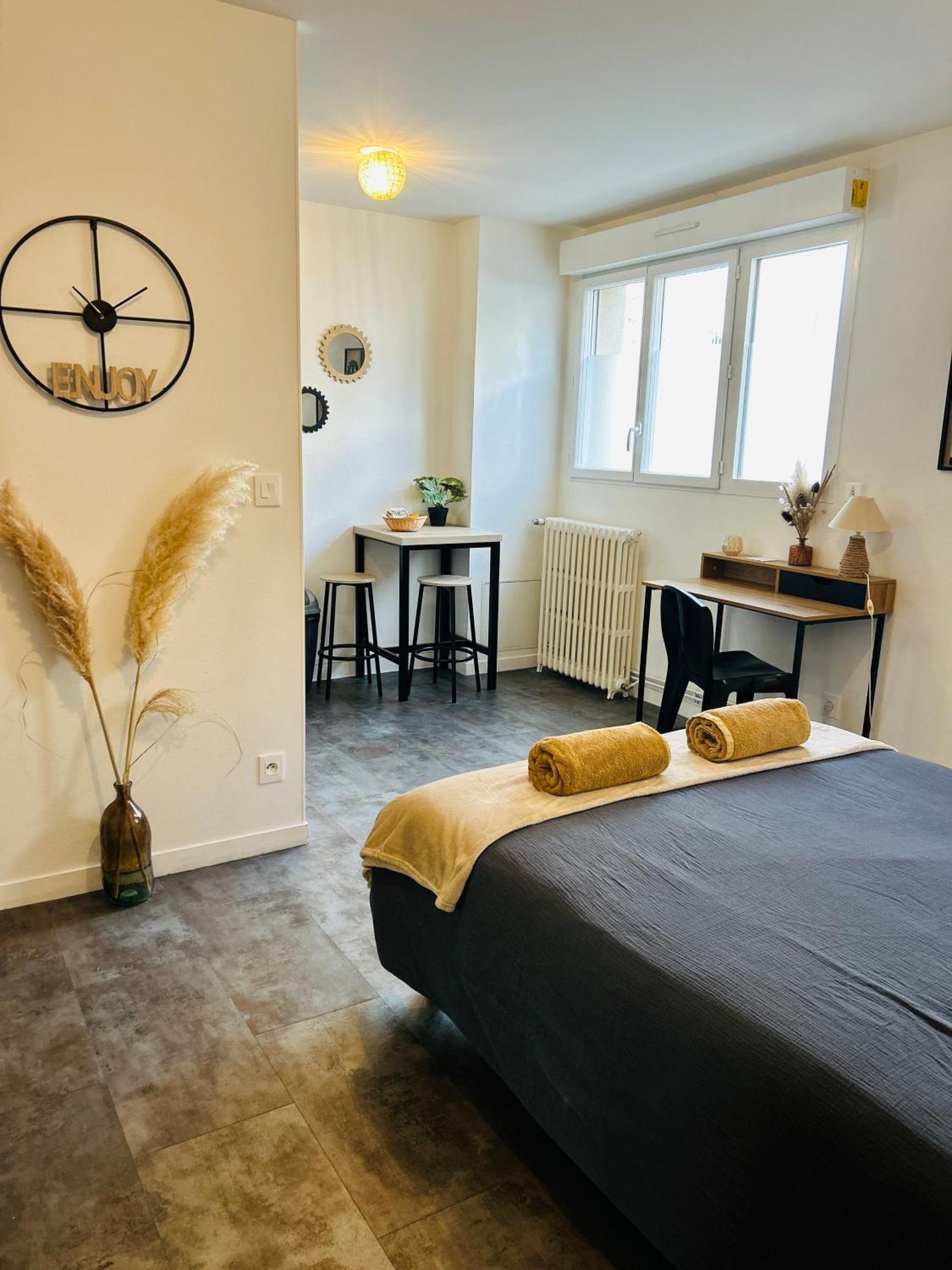 Le 2 - Grand Studio Caen Centre Port De Plaisance Eksteriør bilde
